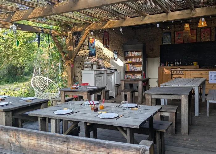 Domaine De Calabel Bed and breakfast *