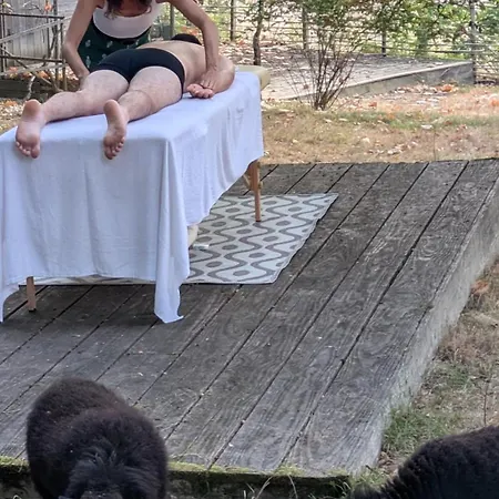 Domaine De Calabel 住宿加早餐酒店